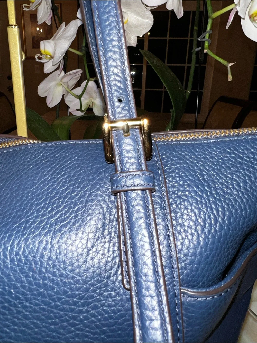 Michael Kors Jet Set Navy Pebbled Leather Tote Bag Gold Hardware MK Charm Large - Picture 6 of 16